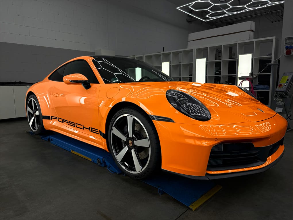 Farbige PPF Lackschutzfolie Glossy McLaren Orange