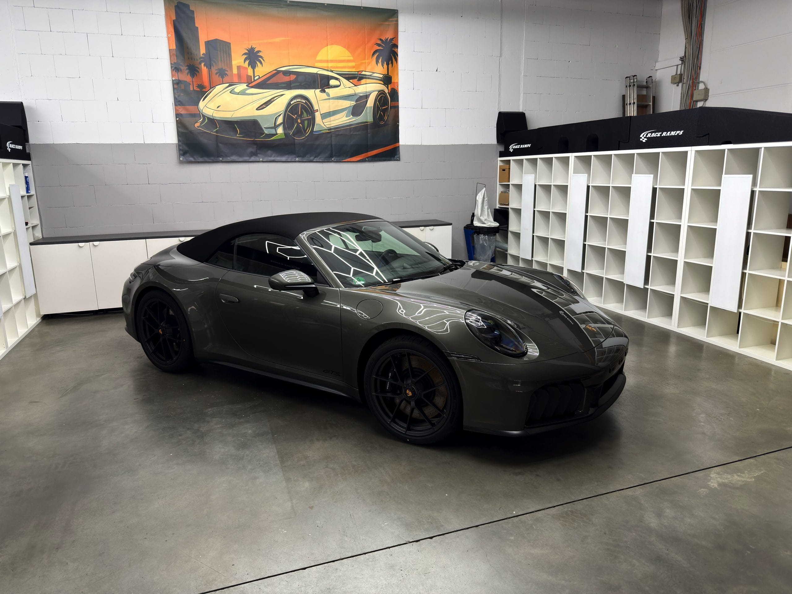 Porsche 911 GTS Cabriolet Lackschutzfolie – Projektbild 6 bei WrapIndustries