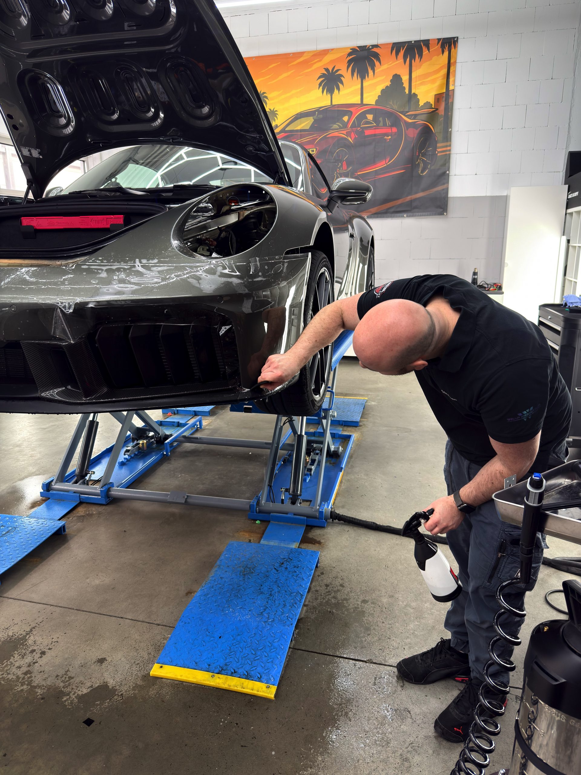 Porsche 911 GTS Cabriolet Lackschutzfolie – Projektbild 3 bei WrapIndustries