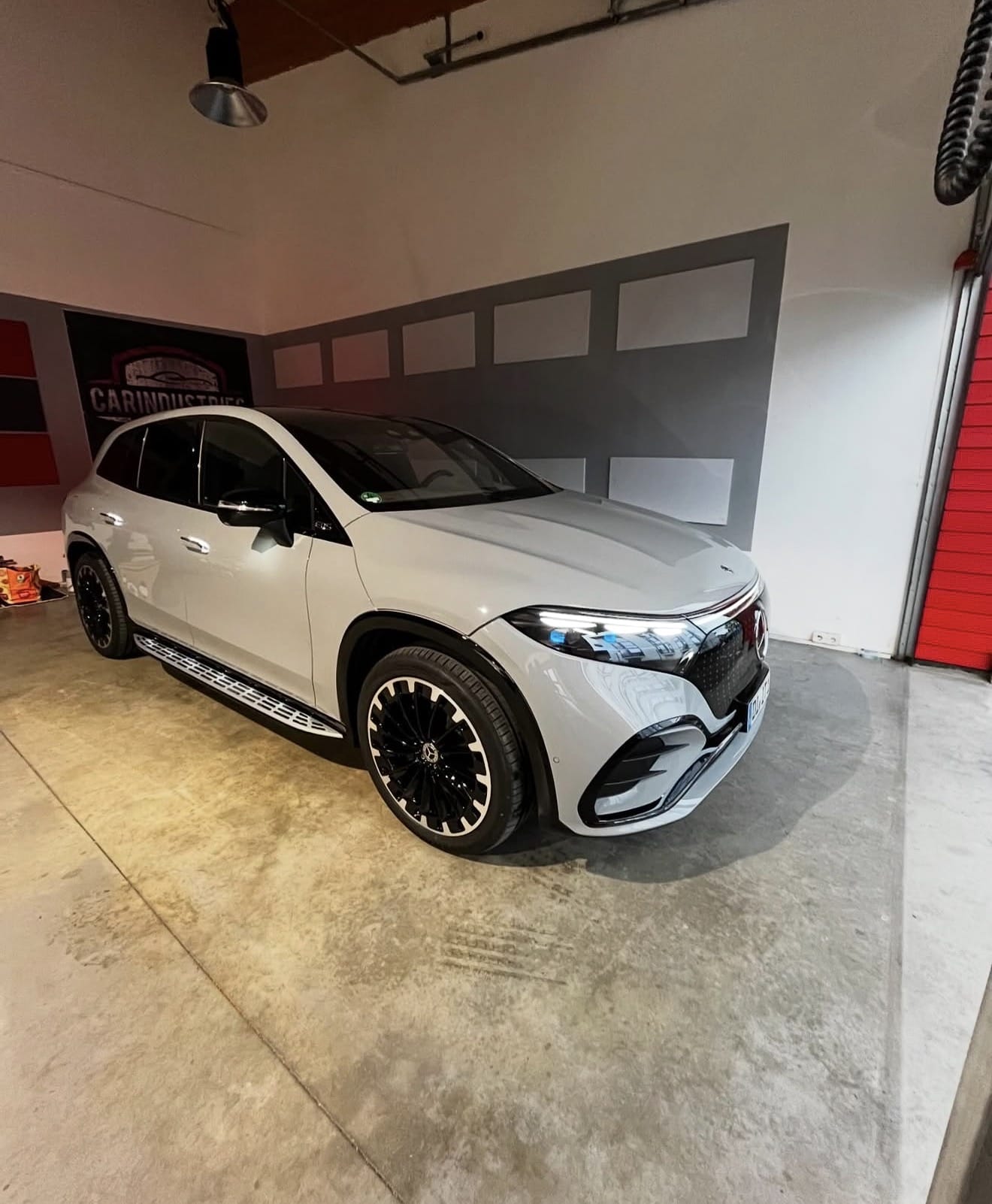 Aufbereiteter und versiegelter Mercedes-Benz EQS SUV