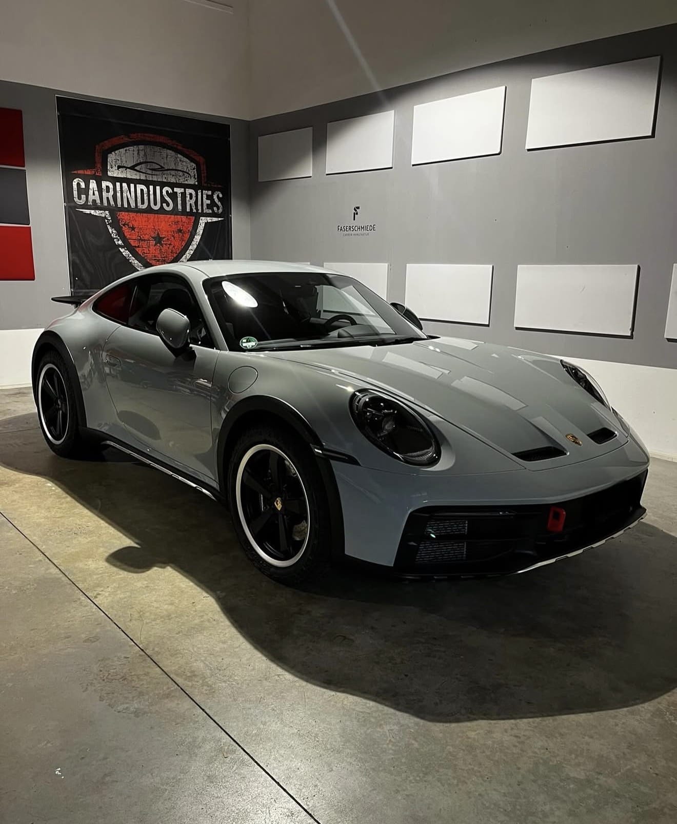 Aufbereiteter und versiegelter Porsche 911 Dakar