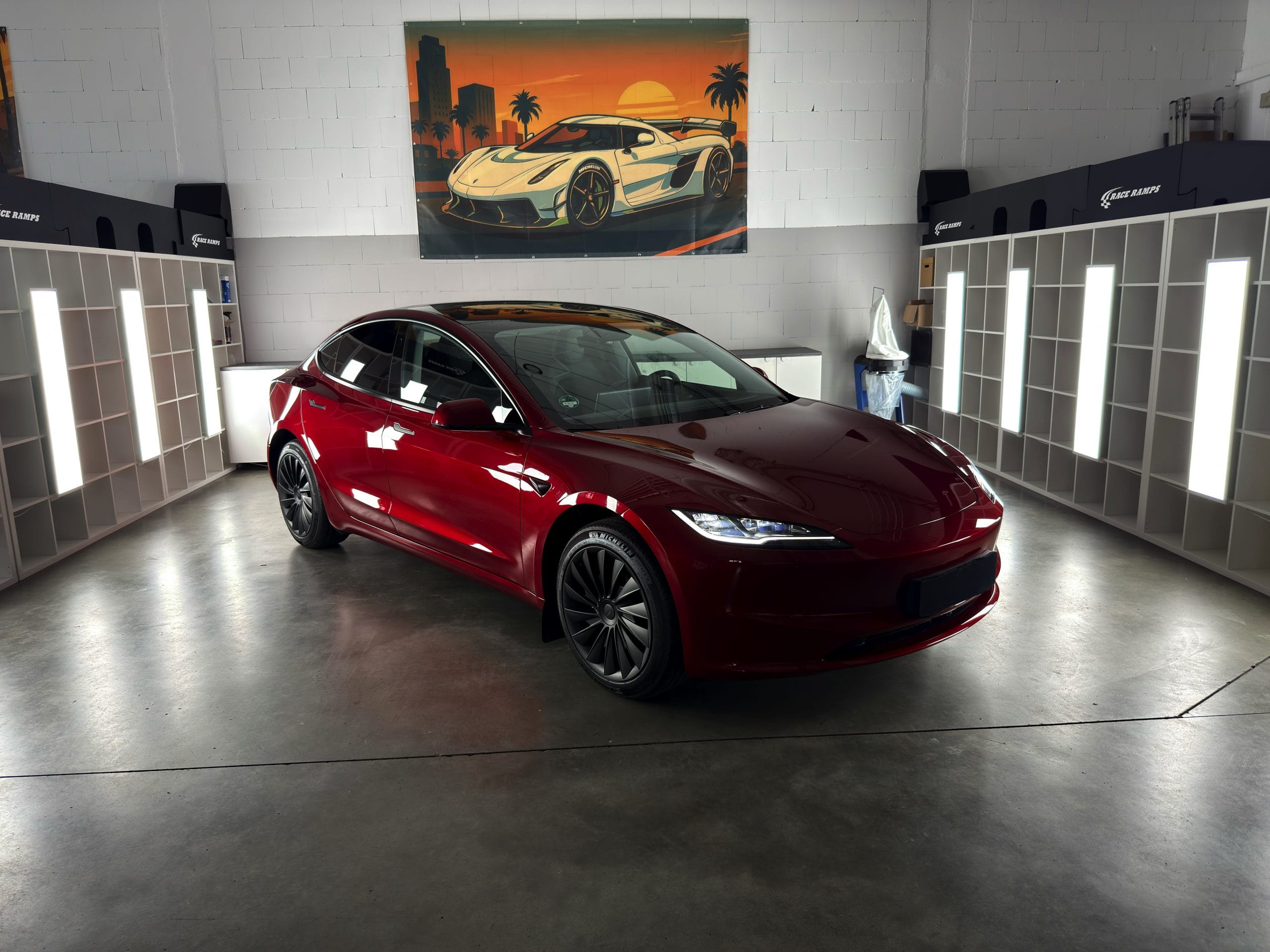Tesla Model 3 mit Lackschutzfolie